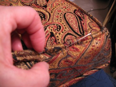 037, hand stitch the cushion closed, part 3 bench seat cushion