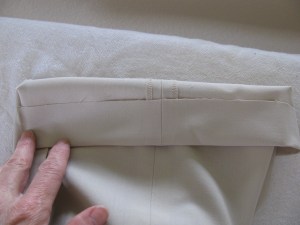photo of pant with the hem extended for the tapered pant, sewing blog 059
