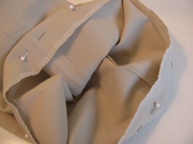 pinning hem for pants and skirts, 070
