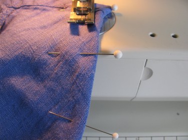 stitch the dart in top or dress, 532