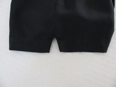 pants with a vent, 562