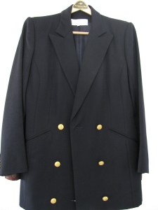 a finely tailored jacket from England, 1320