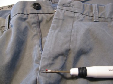 take out the stiches of the jean zipper, 7125