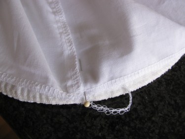 pinning the corners to the mattress pad, IMG_7563