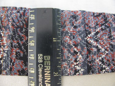 using ruler to measure 2" to hem kimono, IMG_7703