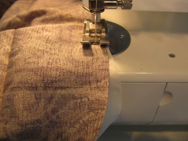 stitching lining and hem together of kimono, IMG_7708