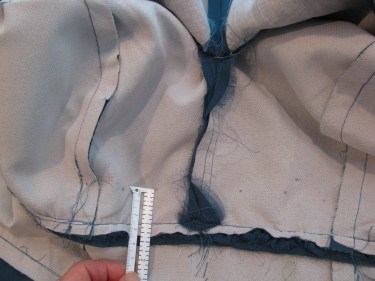 8135, marking a new waistline seam on blue bridesmaid dress, how to raise the waistline