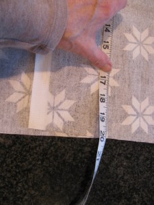 9162, measure 20" across pillow cover