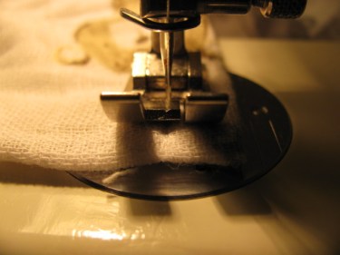 9221, back stiching at the edge of the gauze baby blanket