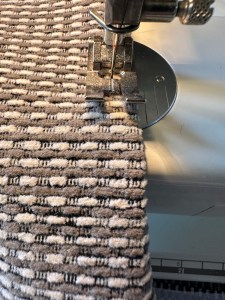 5199, I like to use the right edge of the presser foot to stitch the edge down, armchair caddy
