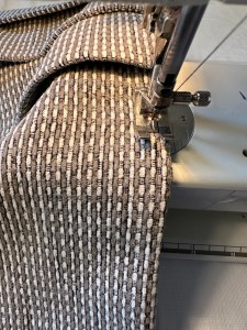 5232, Begin stitching just above the pocket and stitch all the way around the caddy until you get to the pocket section on the other side of the caddy.